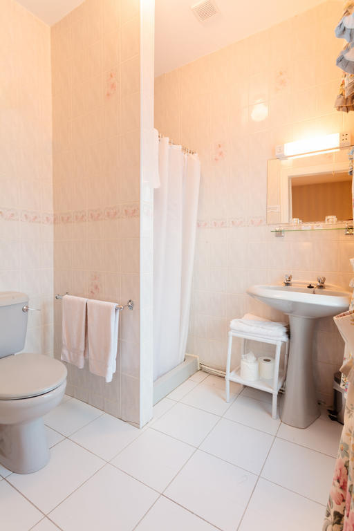 Cawley'S Guesthouse Tubbercurry Phòng bức ảnh